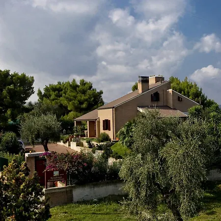 Aparthotel Costamartino *